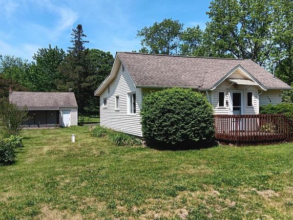 1734 Marcy Avenue, Lansing, MI 48917