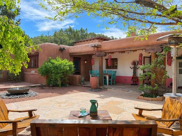 1352 Bishops Lodge Road , Santa Fe, NM 87506