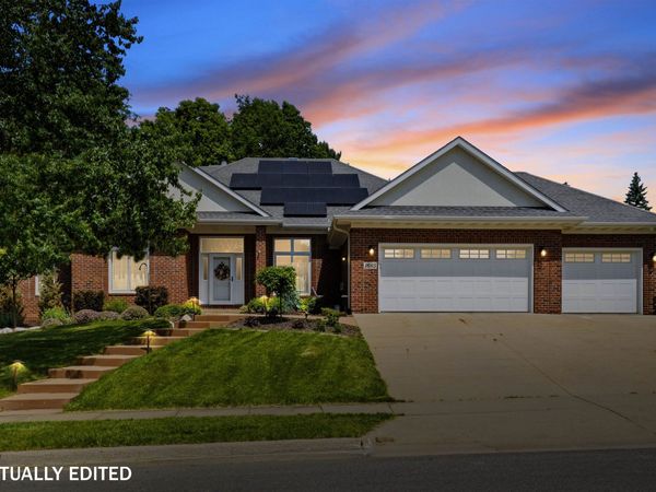 1685 Geraldine Drive, Dubuque, IA 52003