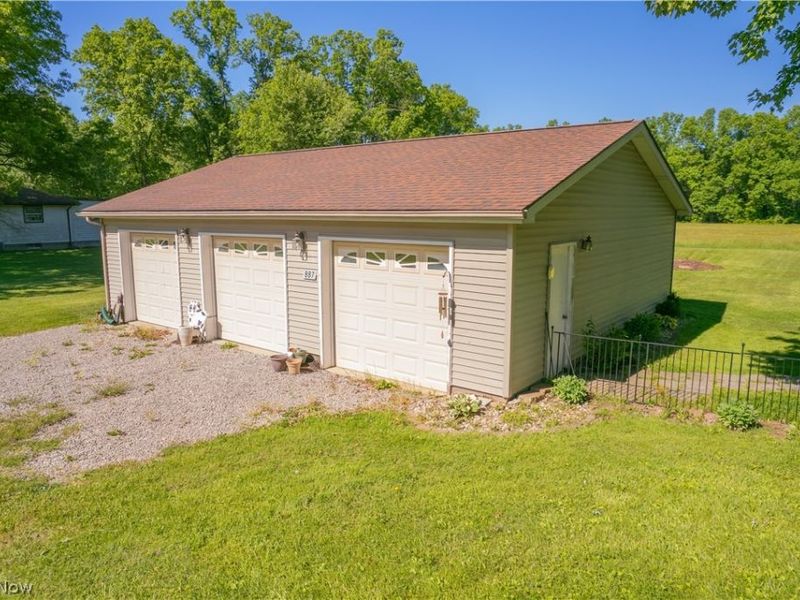 887 State Route 534 NW, Newton Falls, OH 44444 Photo 4