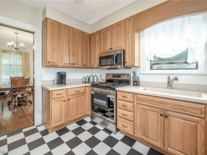 748 E Main Street , Ravenna, OH 44266 Photo 12