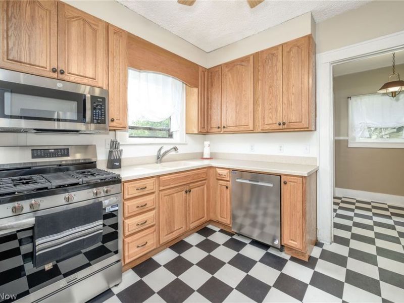 748 E Main Street , Ravenna, OH 44266 Photo 13