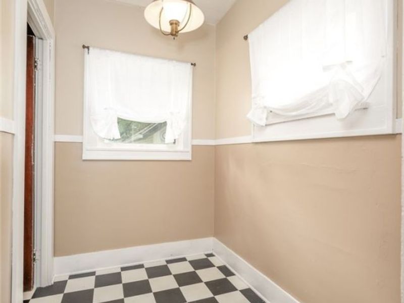 748 E Main Street , Ravenna, OH 44266 Photo 18