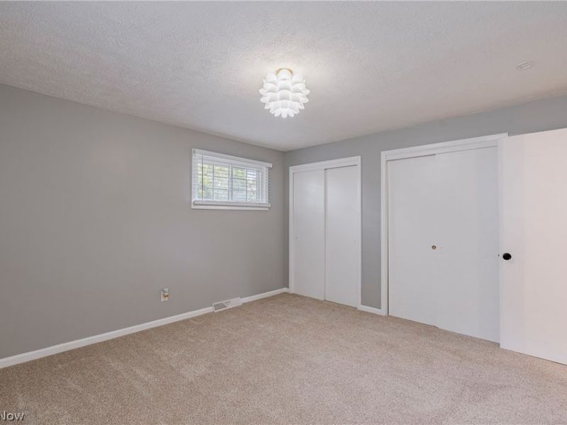 24505 Emery Road , Warrensville Heights, OH 44128 Photo 18