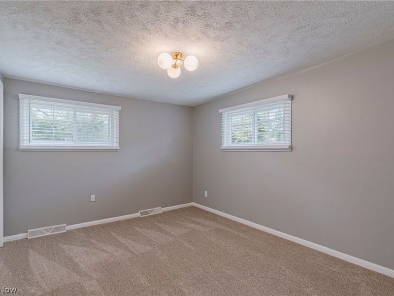 24505 Emery Road , Warrensville Heights, OH 44128 Photo 23