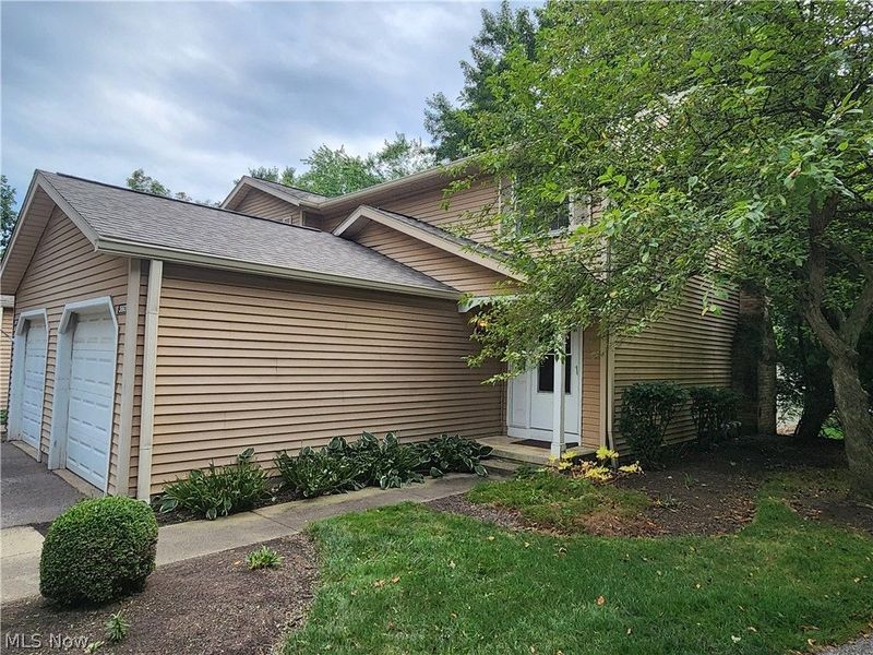 3863 Lake Run Boulevard , Stow, OH 44224 Photo 2