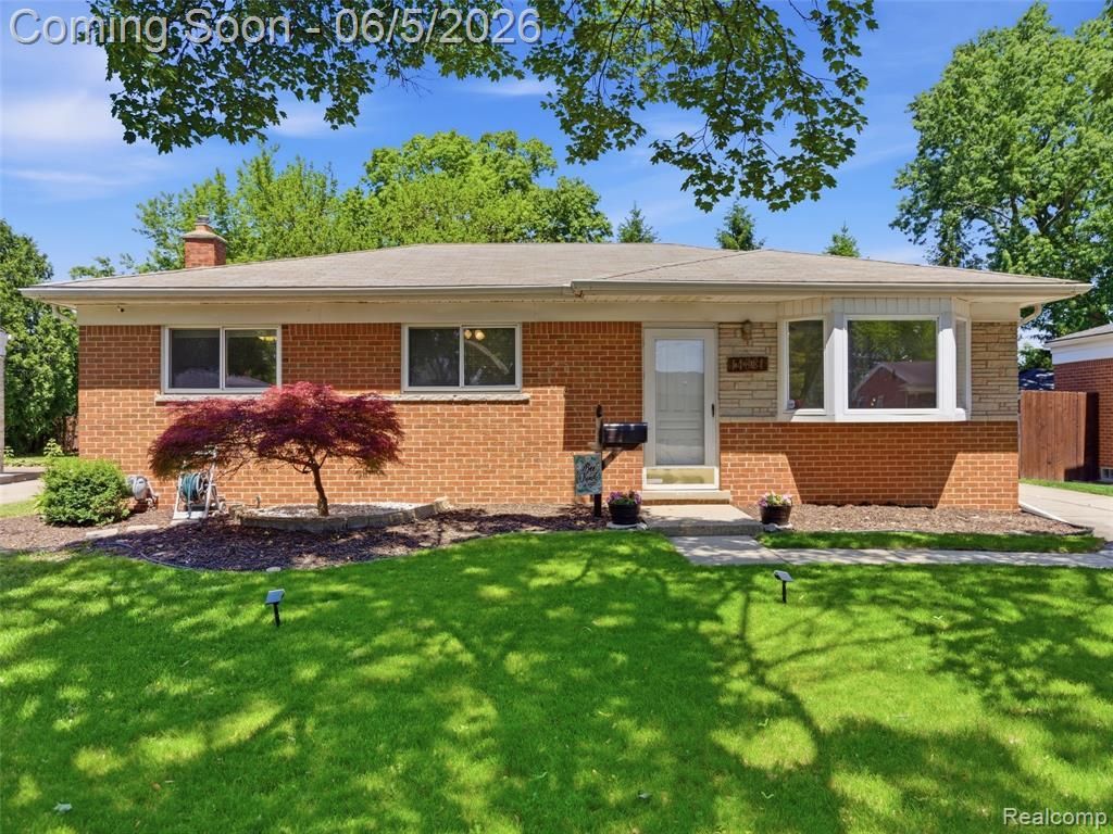 14081 La Chene Avenue, Warren, MI 48088 Main Photo