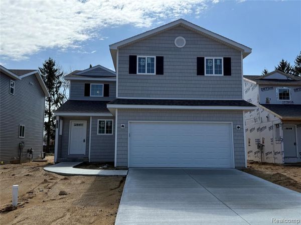 5751 Copper Tree Park , Waterford Twp, MI 48327