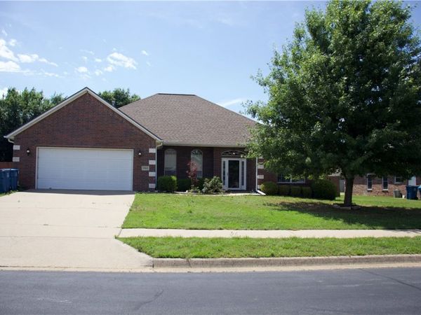 3902 SW Blackberry Street, Bentonville, AR 72713