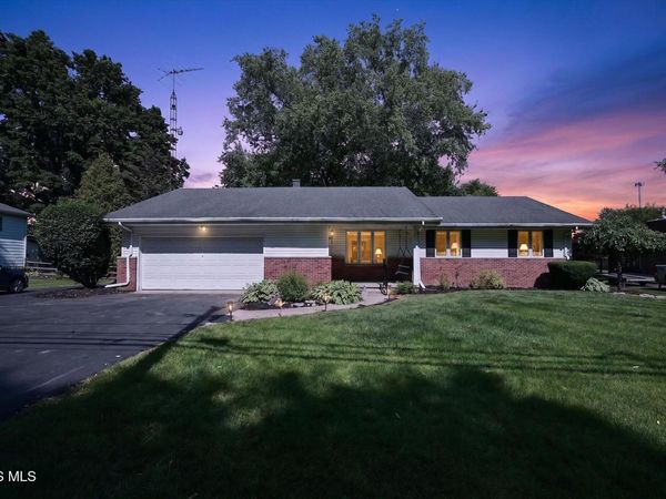 6011 Cemetery Road, Whitehouse, OH 43571