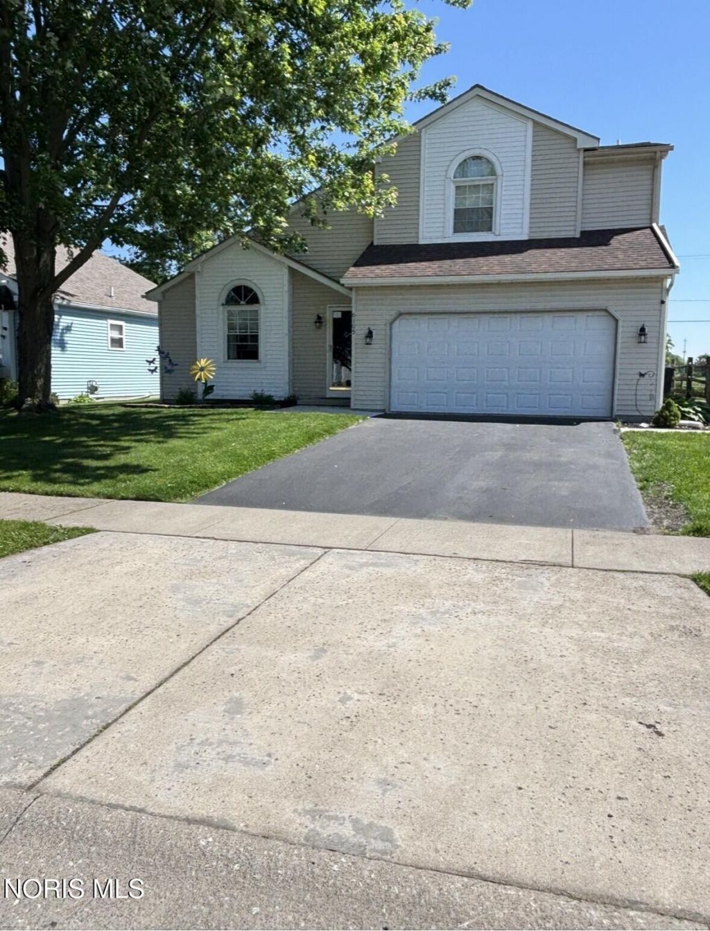 6105 Willowvale Drive, Toledo, OH 43615 Main Photo