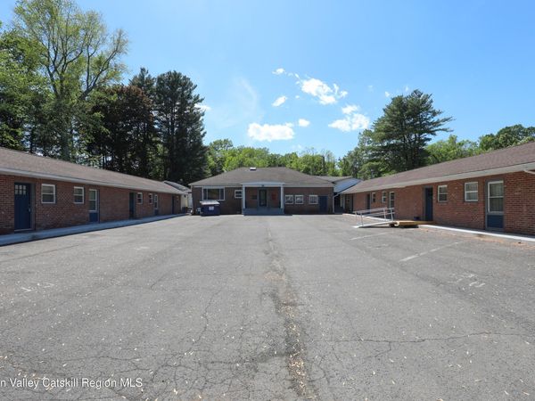 14311 Route 9w , New Baltimore, NY 12124
