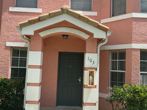 168 SW Peacock Boulevard, Unit 35-103, Port St. Lucie, FL 34986