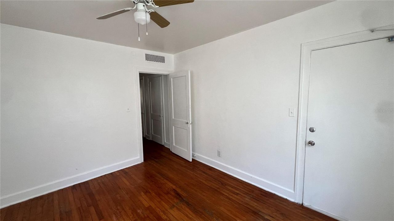 735 Grove Street N, Unit 2, Saint Petersburg, FL 33701 Photo