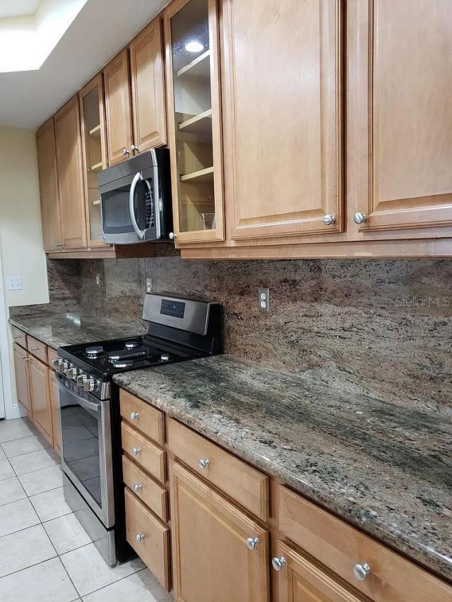 2889 Bayshore Trails Drive , Tampa, FL 33611 Photo