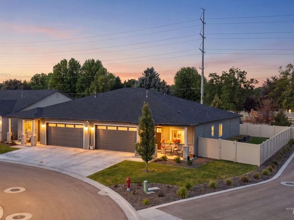2559 W Sage Ridge Ln, Meridian, ID 83646
