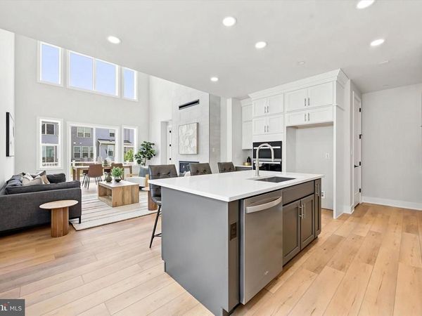 000 REGENCY BOULEVARD , Unit CASSIDY FL, JENKINTOWN, PA 19046