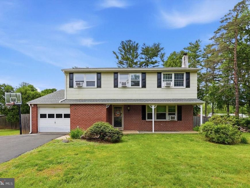 1421 Cathys Lane, North Wales, PA 19454 Main Photo