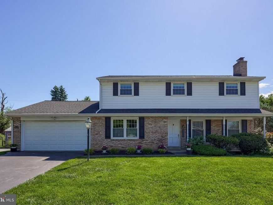 2129 Kentwood Drive , Lancaster, PA 17601 Main Photo