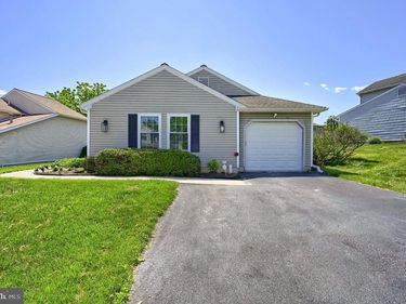6248 S HIGHLANDS CIRCLE, HARRISBURG, PA 17111
