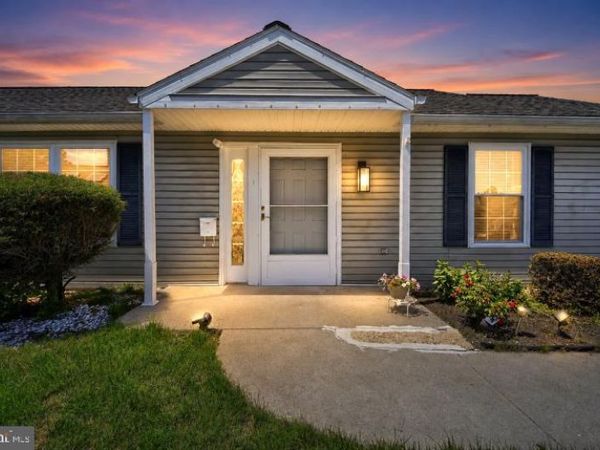 6248 S HIGHLANDS CIRCLE, HARRISBURG, PA 17111