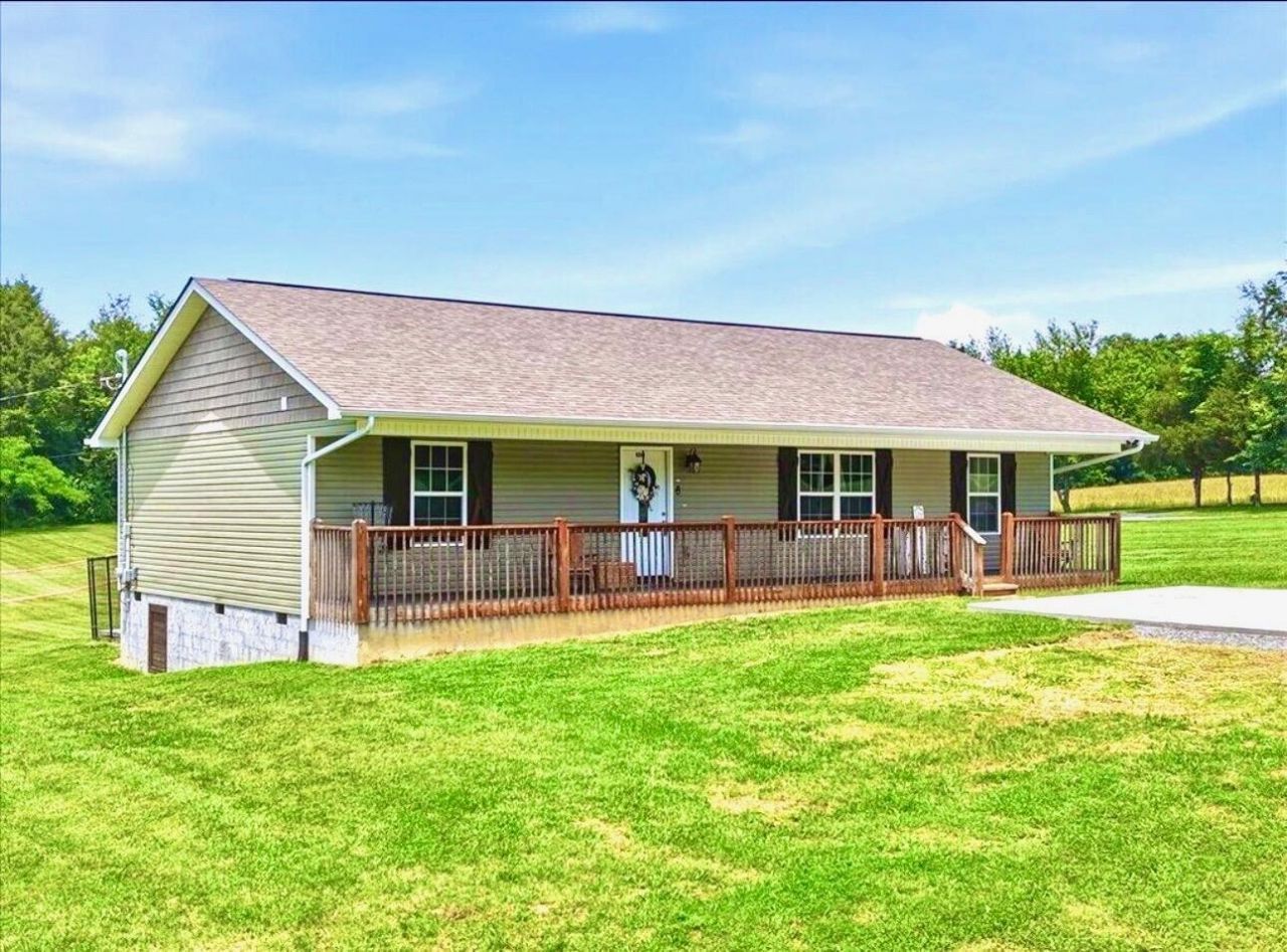 5248 St. Paul Road Morristown, TN 37813