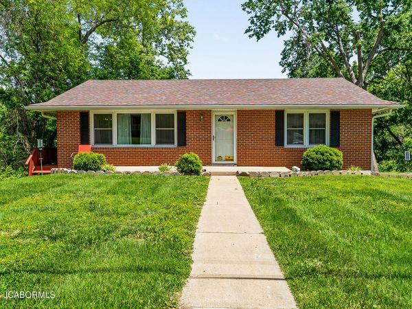 2202 MARILYN DRIVE, Jefferson City, MO 65109