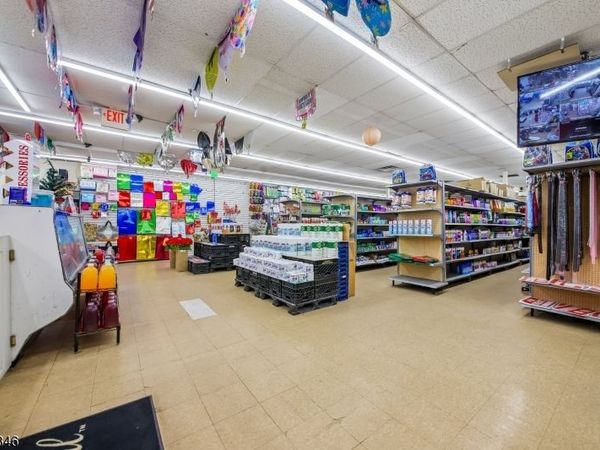 736 W Grand Ave, Rahway, NJ 07065