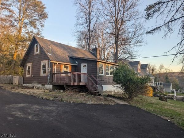 18 Wallkill Dr, Vernon, NJ 07461