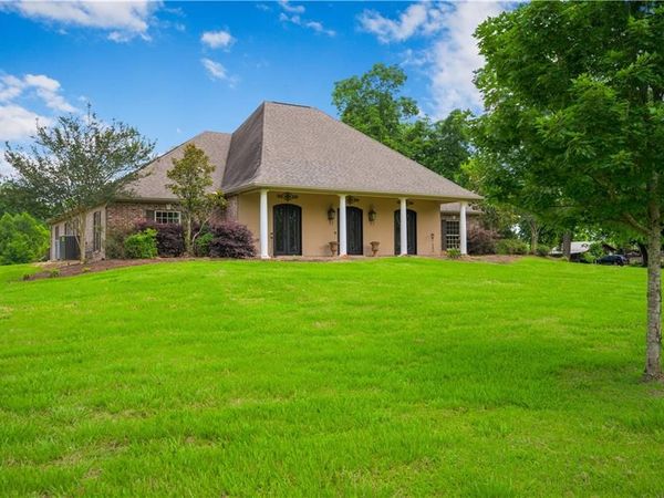 1633 PALMER CHAPEL Road, Pineville, LA 71360