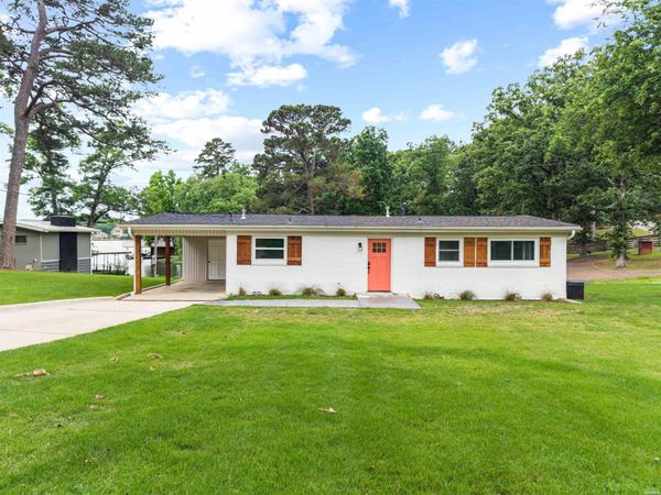 125 LINDALE Circle, Hot Springs, AR