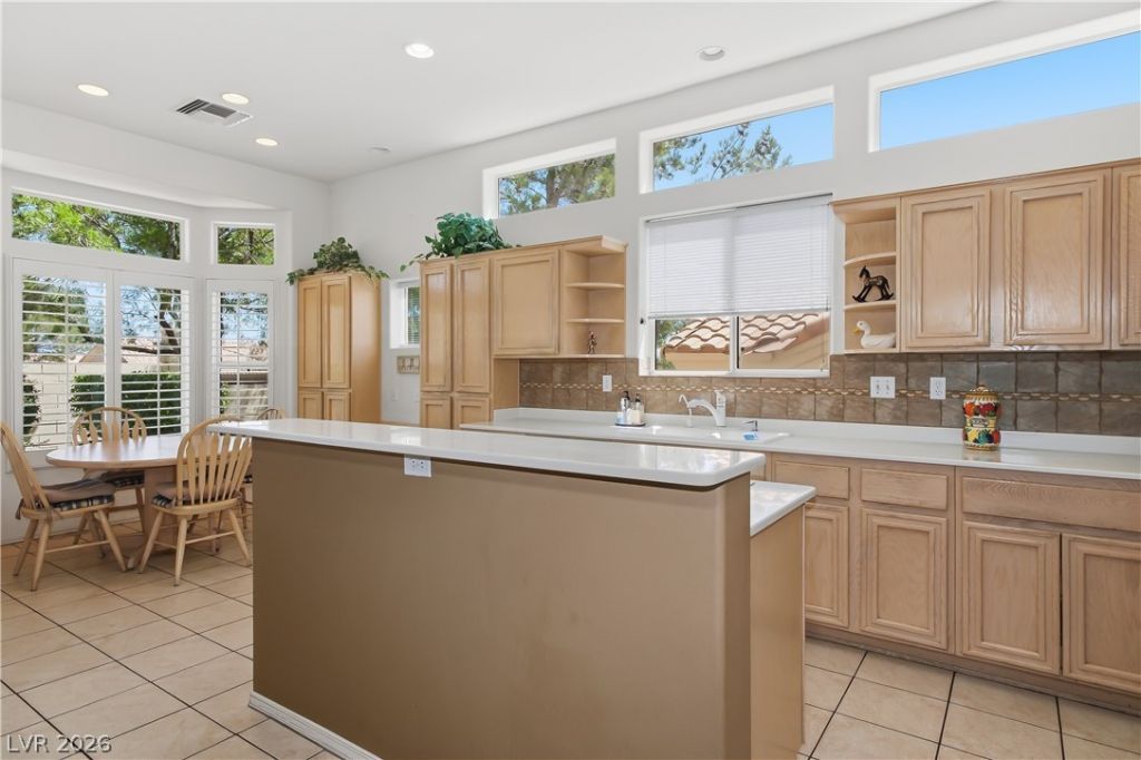 10726 Sky Meadows Avenue , Las Vegas, NV 89134