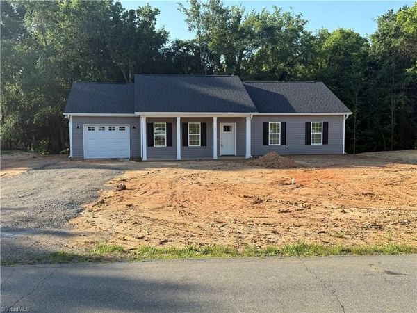 106 Meta Breeze Lane , Mocksville, NC 27028