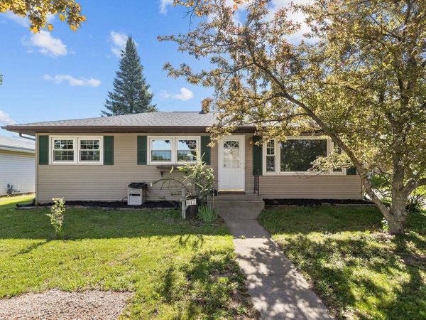 617 MARCELLA AVENUE, Combined Locks, WI 54113