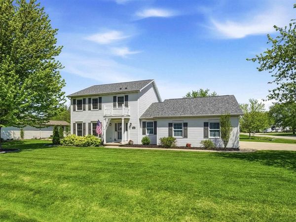 N124 BARBERRY LANE, Appleton, WI 54915