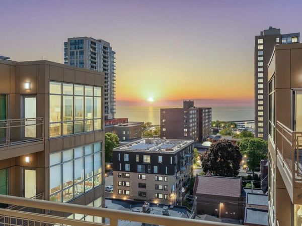 1550 E Royall PLACE, Unit 1106, Milwaukee, WI 53202