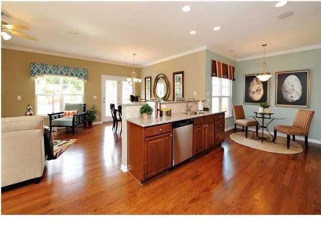 2014 Maybelles Lane Photo 8