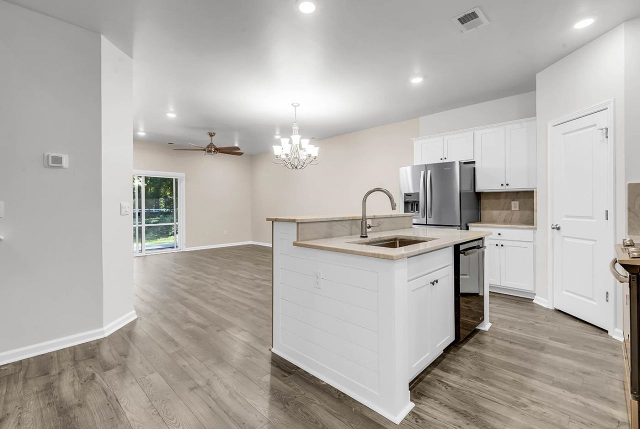 87 Vineyard Place  Photo 12