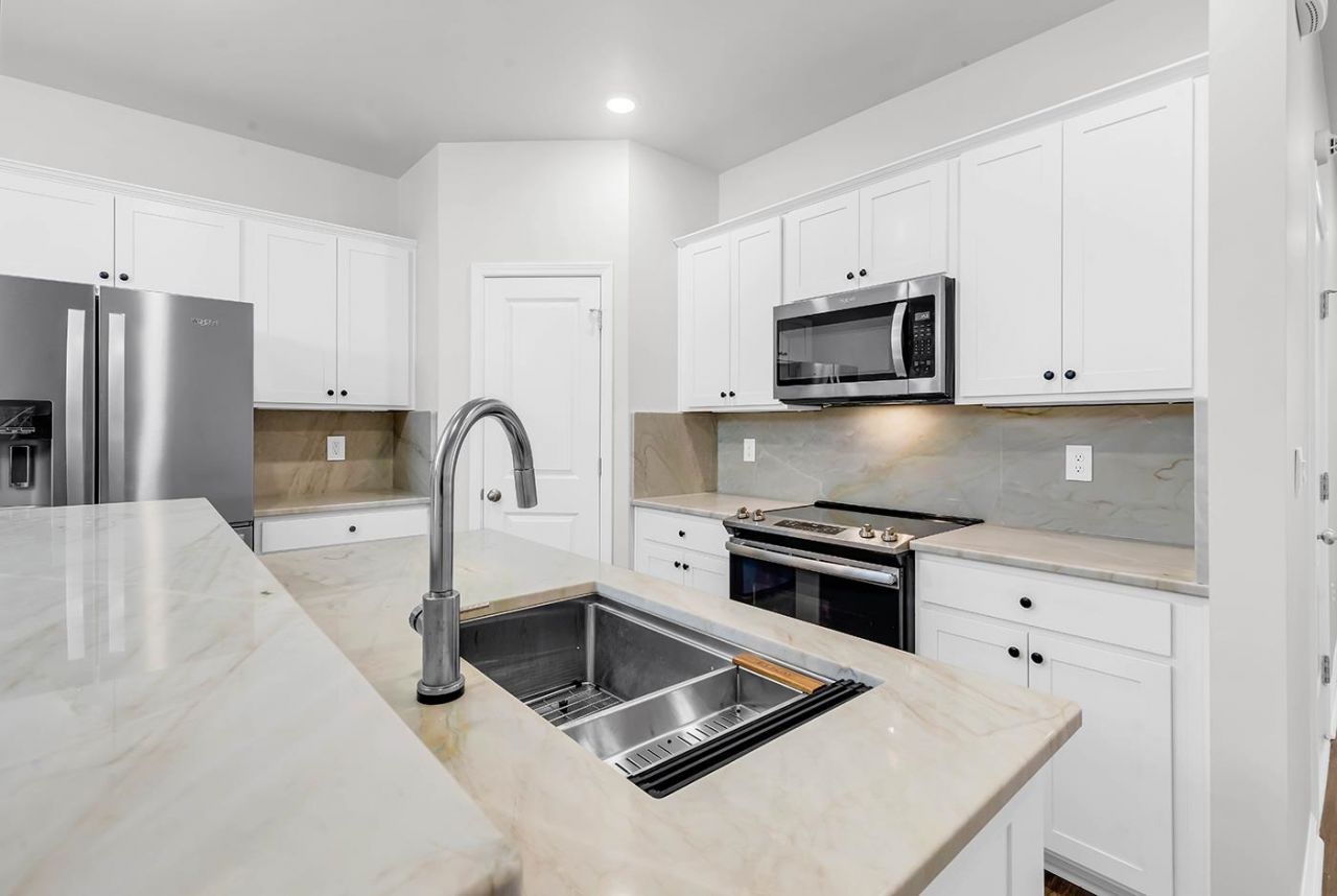 87 Vineyard Place  Photo 14