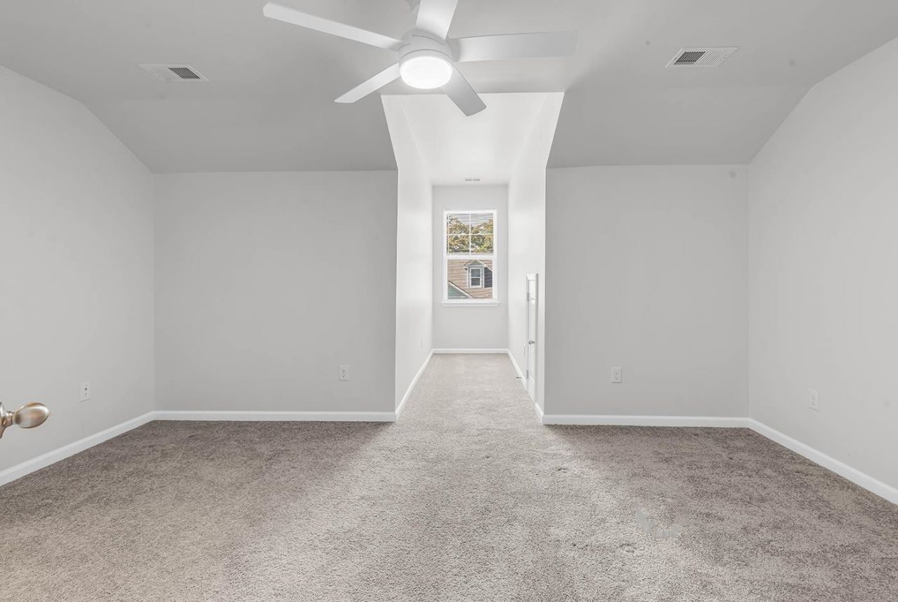 87 Vineyard Place  Photo 18