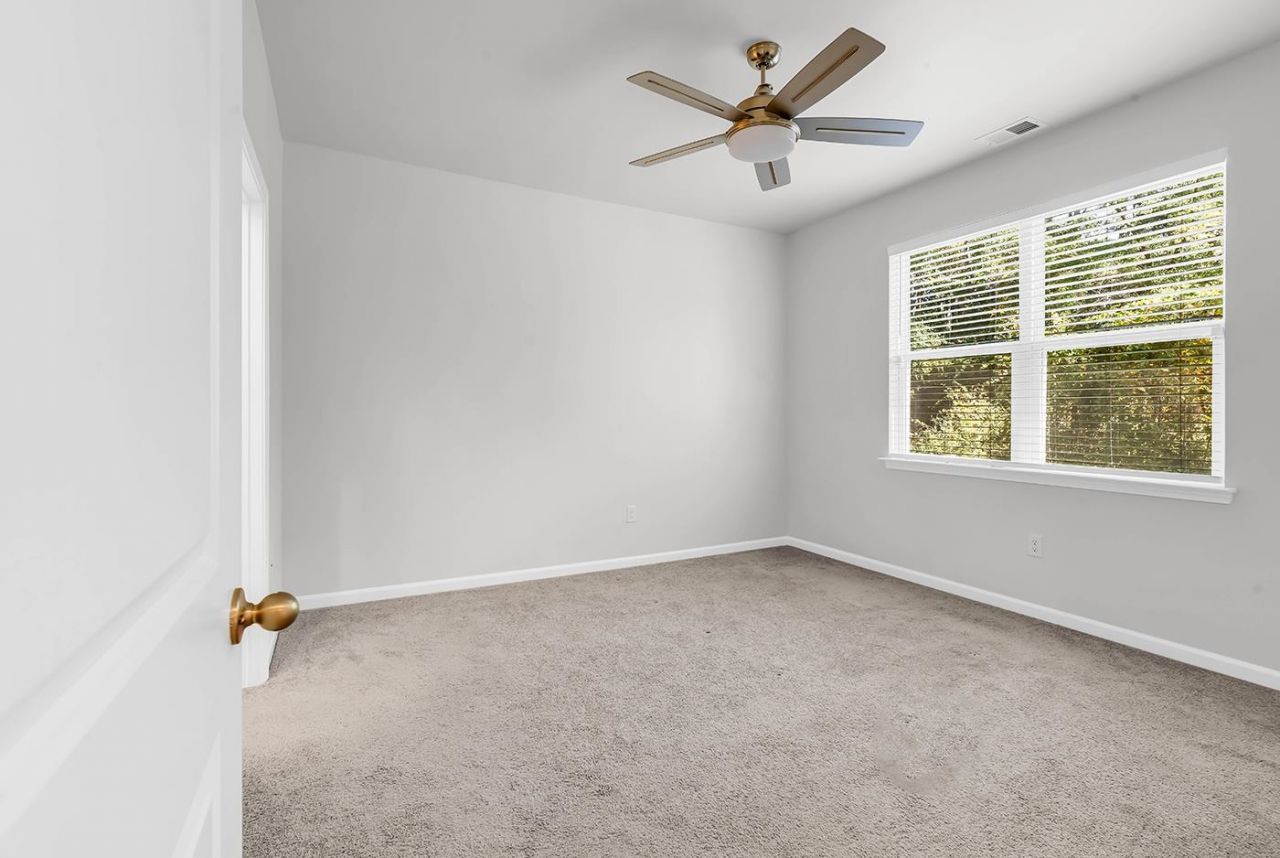 87 Vineyard Place  Photo 22