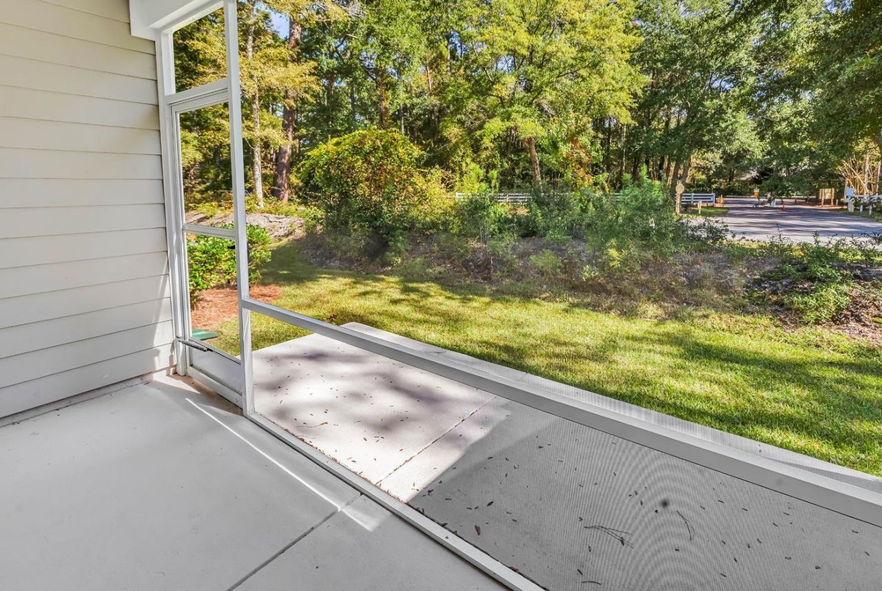 87 Vineyard Place  Photo 5