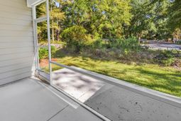 87 Vineyard Place  photo 4