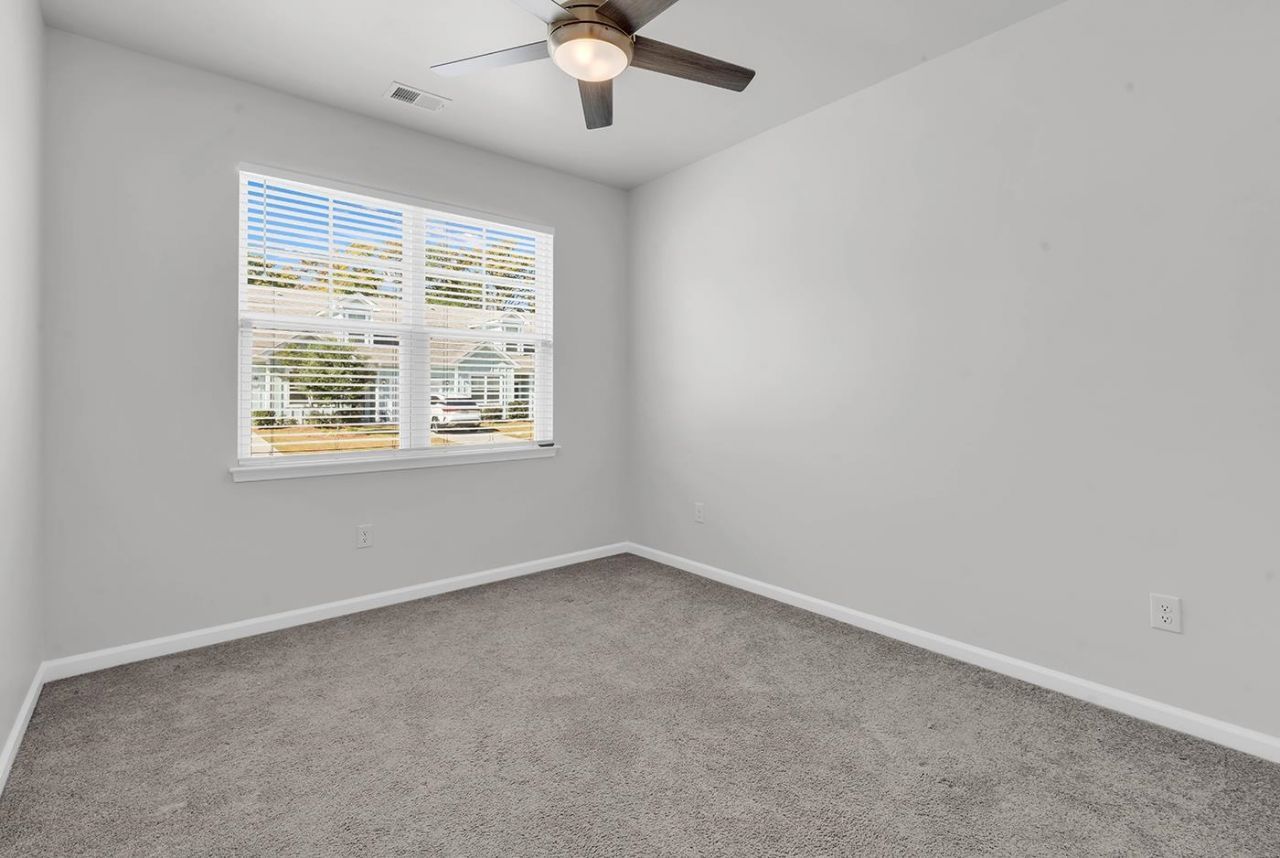 87 Vineyard Place  Photo 7
