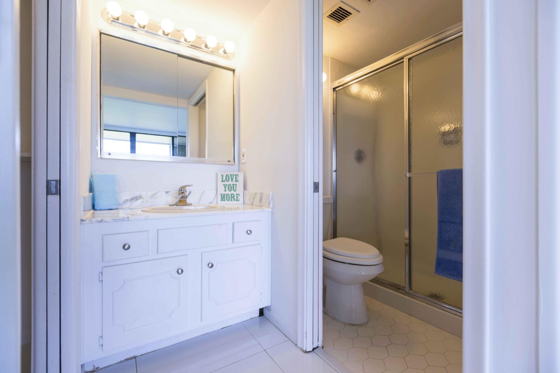 2000 Presidential Way, Unit 702, West Palm Beach, FL 33401 Photo