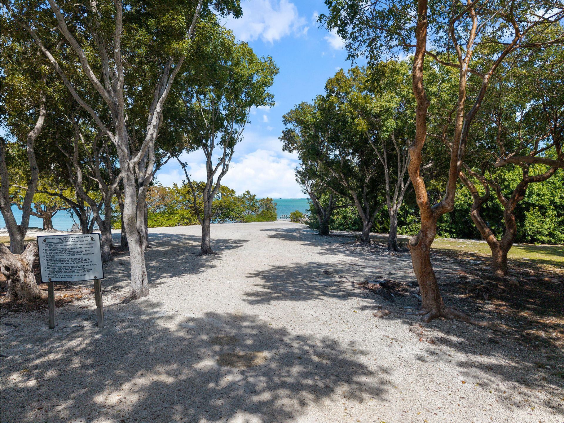 114 Royal Lane, Islamorada, FL 33036 Photo