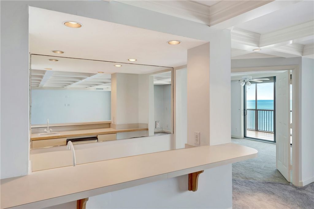 4800 Highway A1a, Unit 413, Vero Beach, FL 32963 Photo