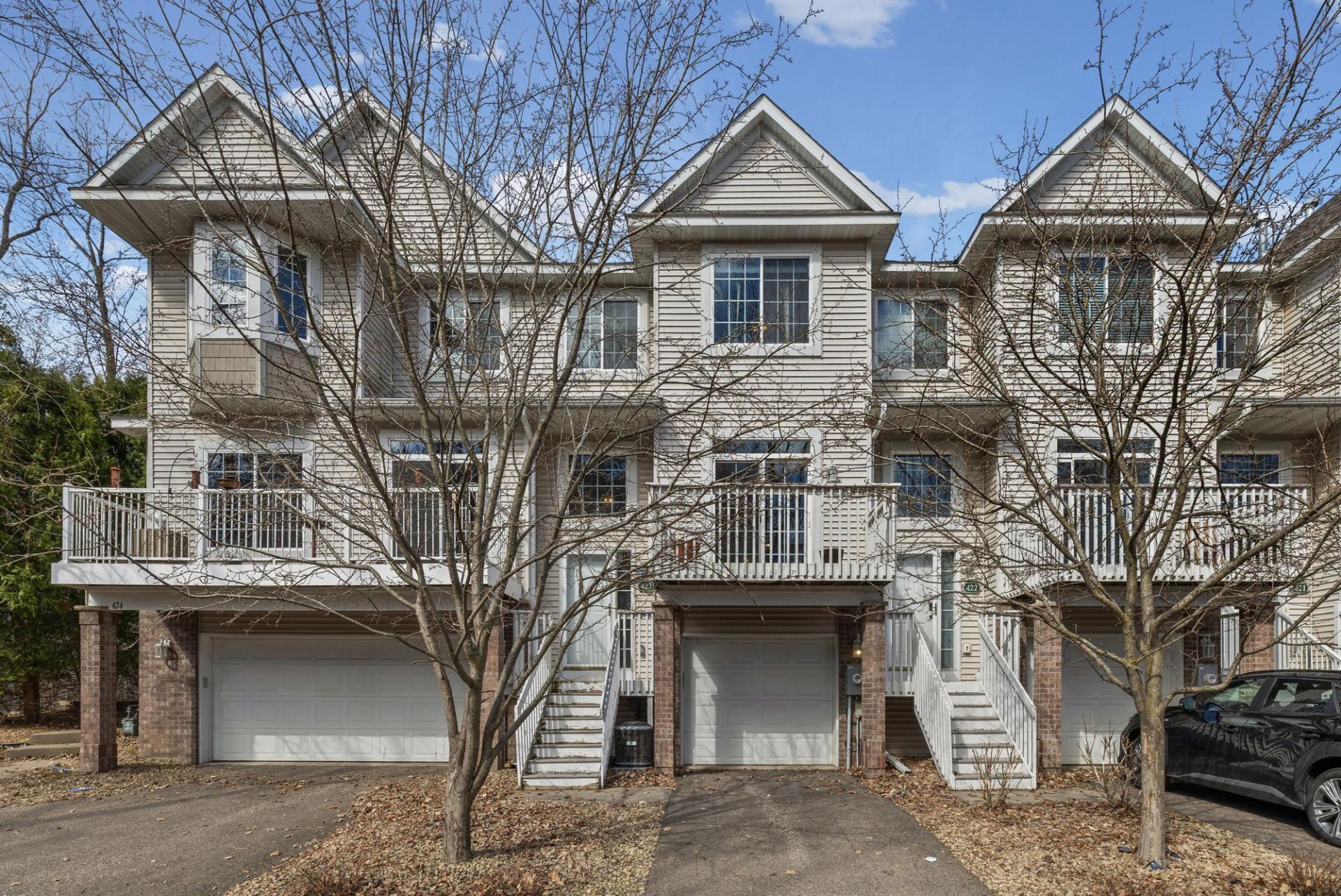 2320 Lower Afton Road E, Maplewood, MN 55119