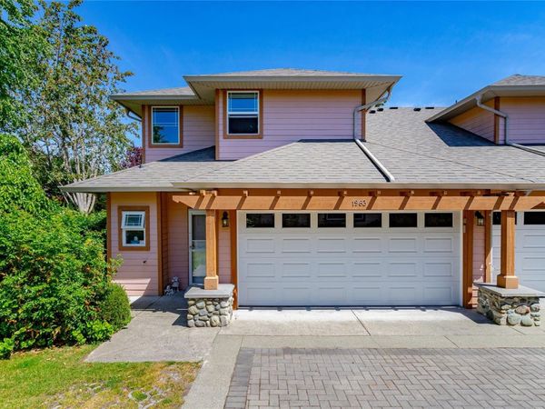 1963 Polo Park Crt , Central Saanich, BC V8M 2K1