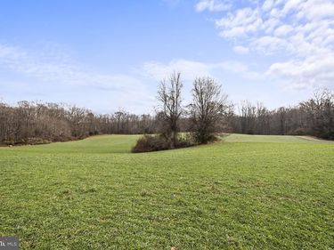 7389 LEEDS MANOR RD , MARSHALL, VA 20115